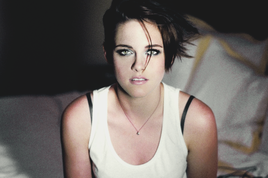 himmeliesel:  Kristen Stewart photographed by Hadar Pitchon for Byrdie, October 2014.