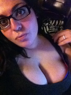 chubby-bunnies:  so, my heart’s a wee bit broken tonight…but boobs and selfies make me happy again!! 