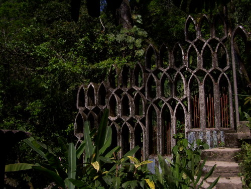 hobbitology:  voiceofnature:  Amazingly surreal Las Pozas in the rainforest by Xilitla in the Mexico mountains. Created by Edward James in the 40′s, it includes more than 80 acres of natural waterfalls and pools interlaced with towering surrealist