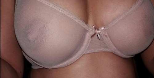 teendreamgirk: Just bought a new bra but it’s a bit see though ❤️