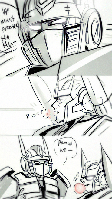 shokkuwebu:  s-s-:  shokkuwebu:  now I’m just imagining prowl blowing bubblegum