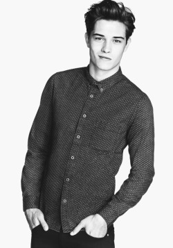 monochromanic:  Francisco Lachowski // H&amp;M