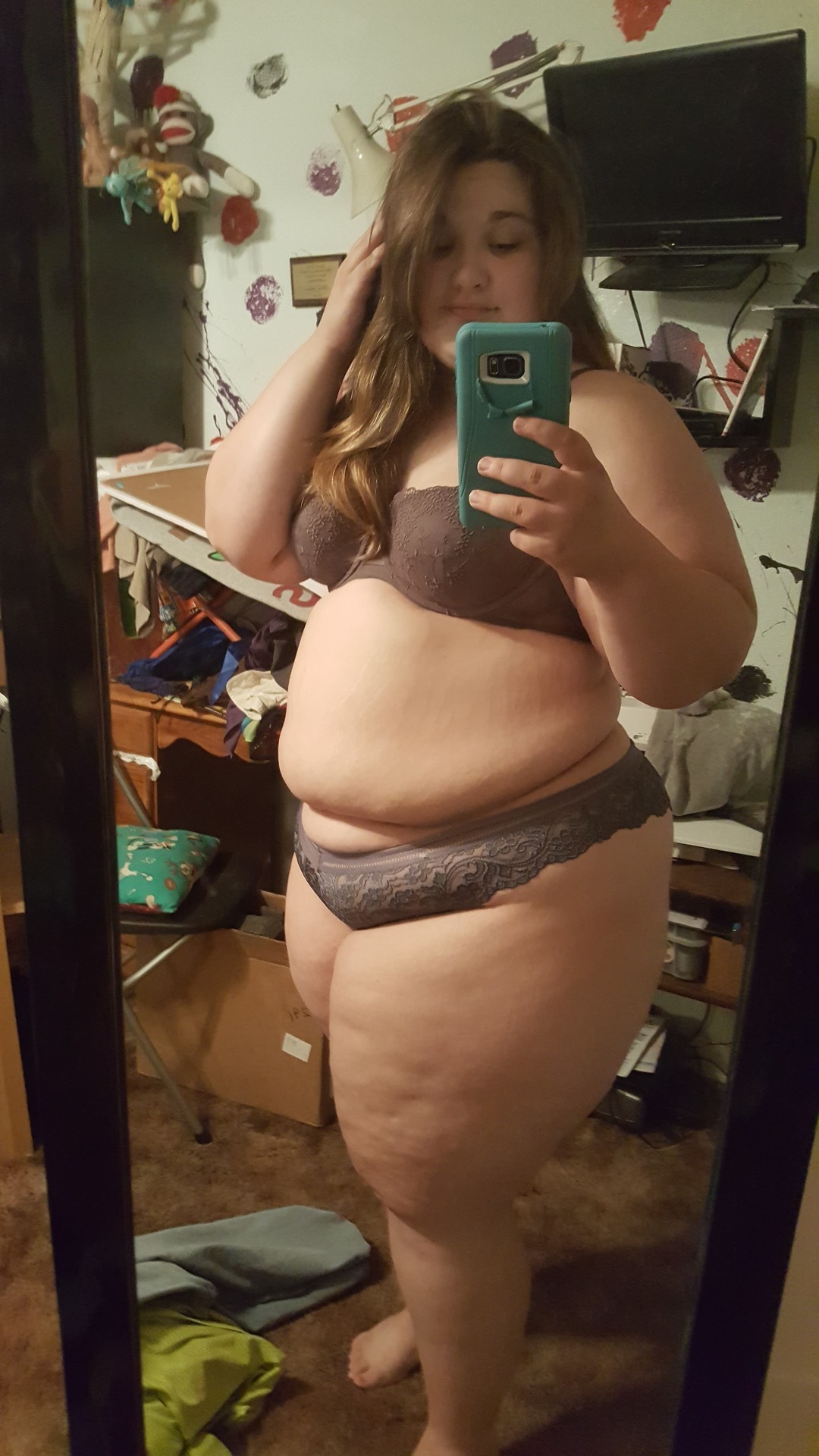 chubby girl selfie in panties