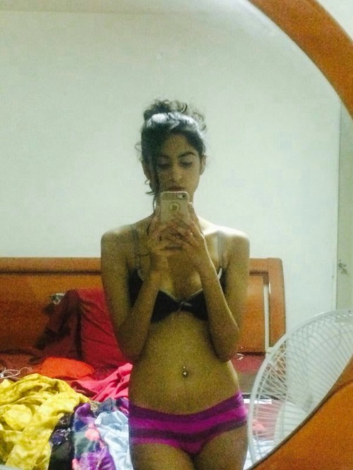 hdcwhatsapp:  Beautiful Desi Girl naked selfies - Part 1 