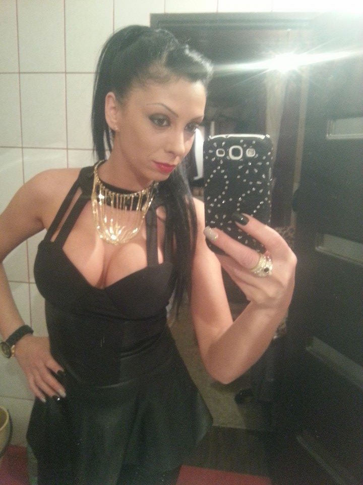 realitybabesexposed:  Romanian MILF pop.cristina exposes those nice plastic melons