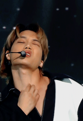 dazzlingkai: Jongin ✧ Ooh La La La (181111)