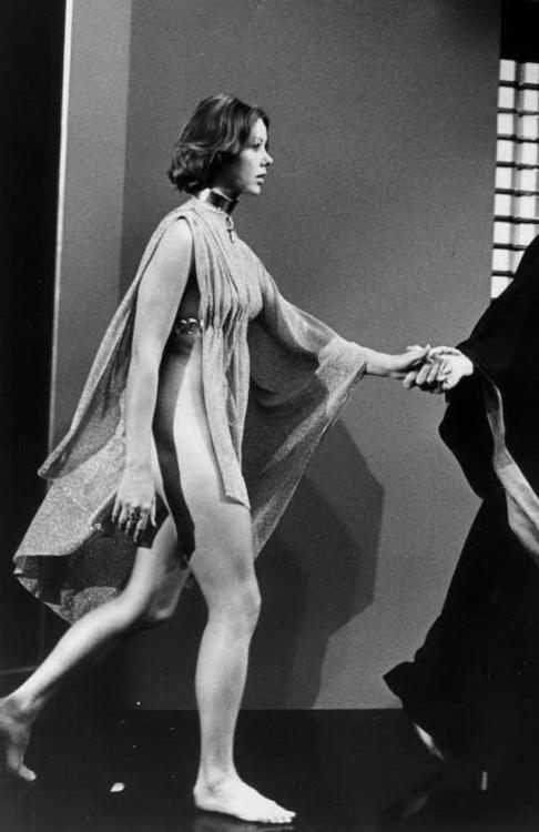 dustyvideobox:  More Jenny Agutter in Logan’s Run (1976) http://dustyvideobox.blogspot.co.uk/2014/08/mid-life-crisis-logans-run-1976.html 