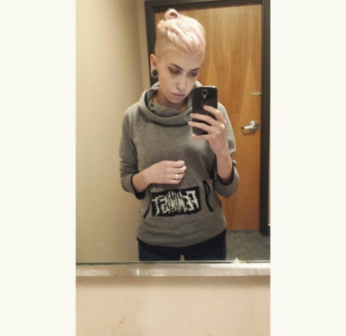 keepyouxvx:  Hey here’s 2015 in selfies or whatever. Enjoy the evolution of my eyebrows.