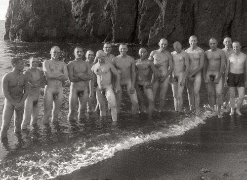 vintagemusclemen:Why does one guy have his pants on?