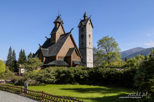 lamus-dworski: Vang stave church in Karpacz, Poland. Images © nickt.pl. The church is a four-po