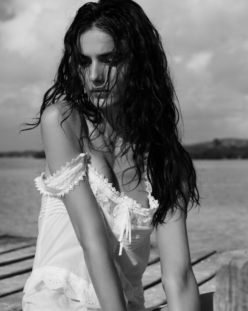 vladadoll:Blanca Padilla for Broochini S/S 2018 collection ph. by Paul Bellaart