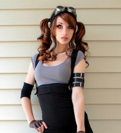 cosplayerbeauties:  Kato, the ultimate steampunk girlAll about her and more pics on IMDBabes. 