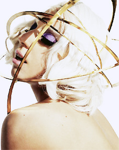arrtpop:  Lady Gaga Over the Shoulder 