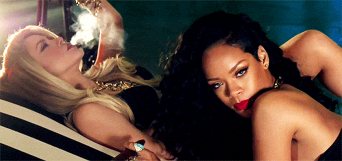 famous-n-hottest:  Shakira feat. Rihanna - Can’t Remember To Forget You