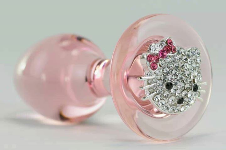 imdaddydominance:  ddlgfantasies:  authority-figure:  Hello, kitty  http://crystaldelights.com/store/glass-anal-plugs/crystal-delight-kitty-medallion-pink-plug-2/