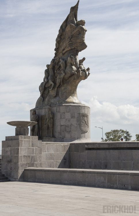 Monumento a la Victoria [Monument to the Victory]En honor a la batalla del 5 de Mayo / In honor of t