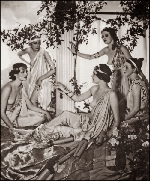 vensuberg:  Lejaren a Hiller, Aspasia of Athens, 1933