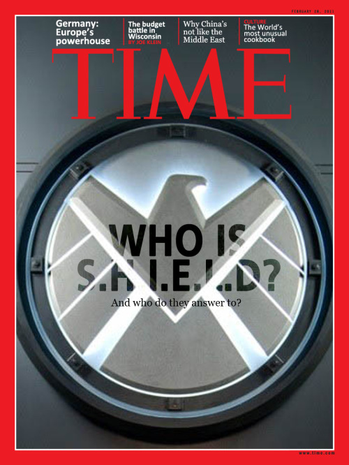 mediavengers:Avengers in the headlines 2010-2011…MediAvengers is an MCU media blog.  Magazine spread