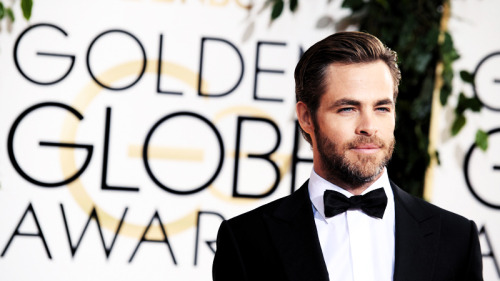 Chris Pine at the 71st Annual Golden Globe Awards (January 12th, 2012)