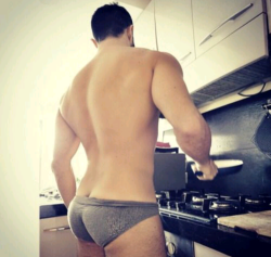 paulrightythen:  above8inch:  me making breakfast, i usually only wear boxer briefs but it was washimg day. also, my best friend felt the need to make a pic. wasnt to happy about it. lol.  say thanks to your best friend from me