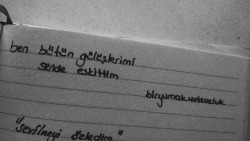 biryumakmutsuzluk:  ben bütün gülüşlerimi sende eskittim