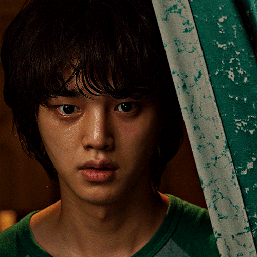 Should I just die?SONG KANGas CHA HYUN-SUin SWEET HOME(2020-) dir. Lee Eung-bok, Jang Young-woo, Par