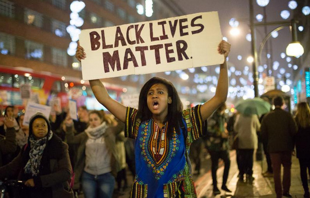 amoyed:  London reacts to Ferguson grand jury decision 