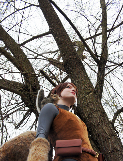 meg-galacticat:  Here are a few photos from my mini backyard photoshoot as Squirrel Girl! 