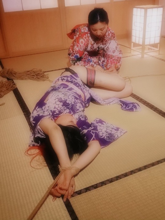 ryouko-kinksm:  Rigger @Subay Kinbaku Model @ryouko-kinksm 