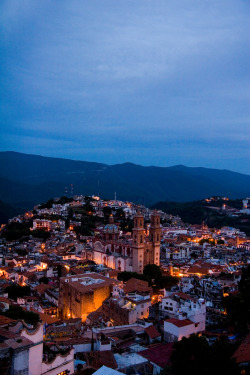 breathtakingdestinations:  Taxco - Mexico (von soyignatius) 