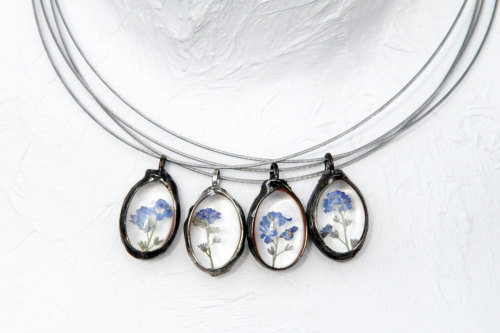 sosuperawesome: Single pendants and bridesmaid / friendship pendant sets by Magda Lena in Poland, Eu