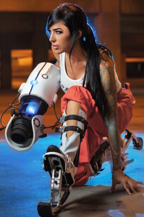 Portal - Chell Cosplay by Alex Zedra