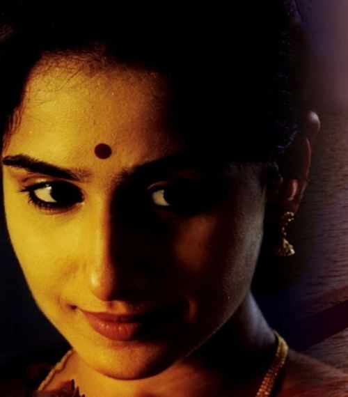 Vidya Balan, Bhalo Theko (2003).