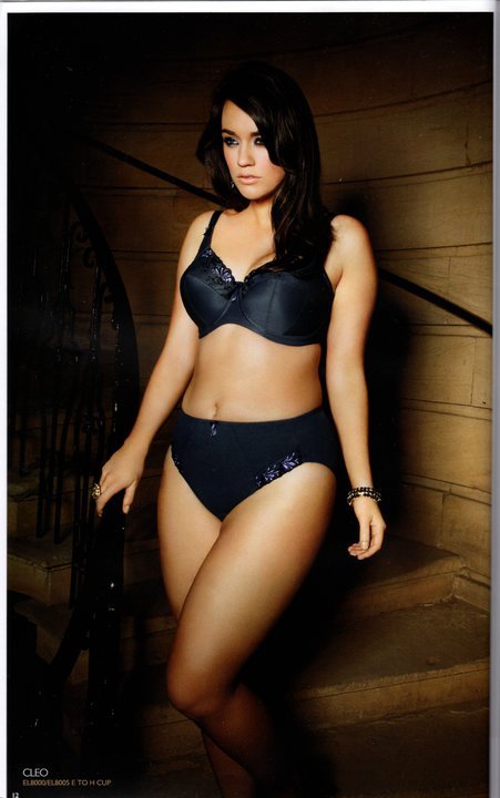 realwomenwithrealcurves:  Laura Wells   Real women - Real curves http://realwomenwithrealcurves.tumblr.com/
