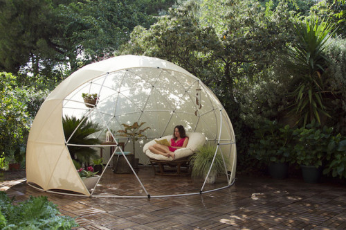 theyoginigypsy:The Garden Igloo, allowing you to enjoy the outdoors all year round.