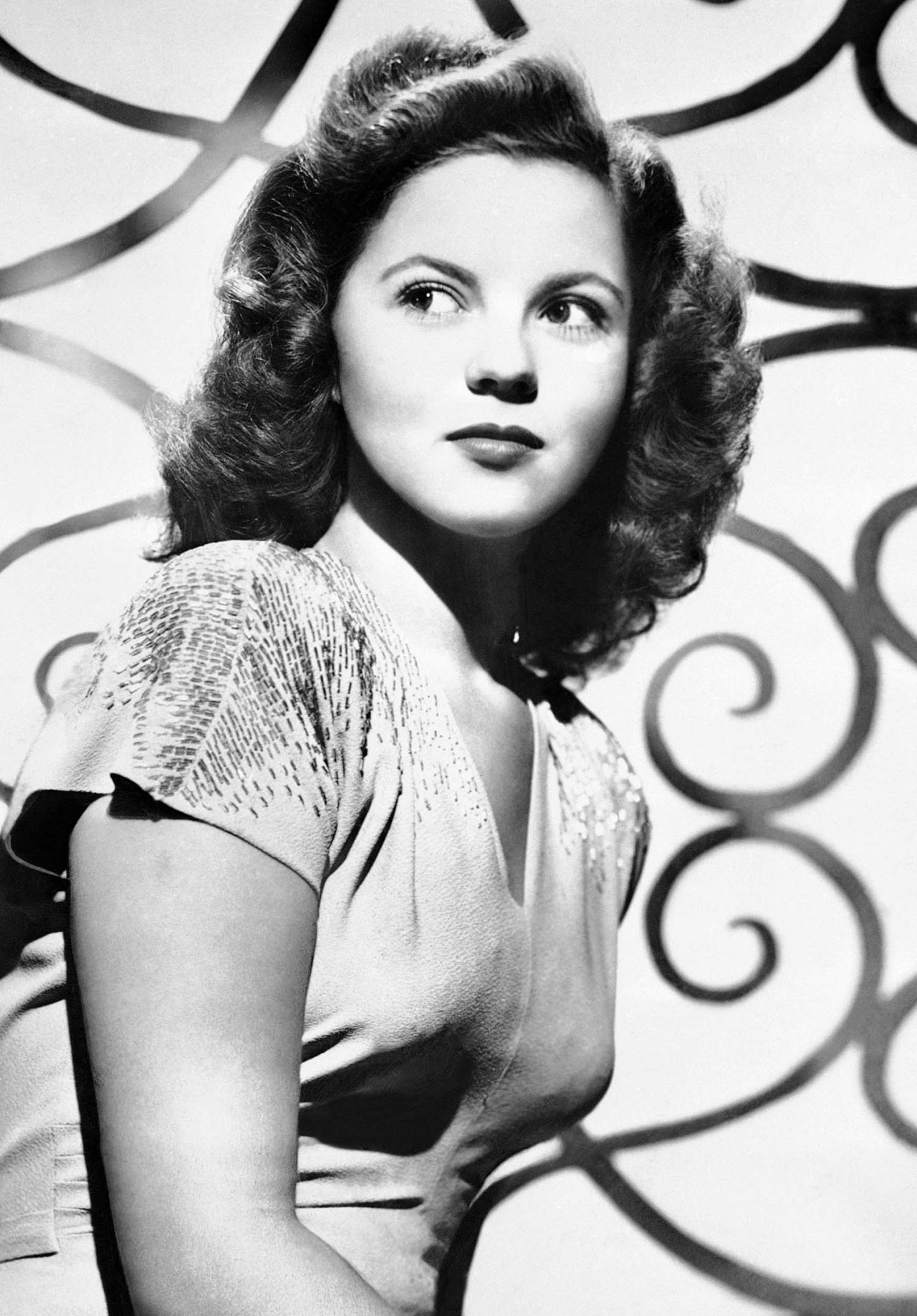 miss-shirley-temple:  Shirley Temple, 1940s. 