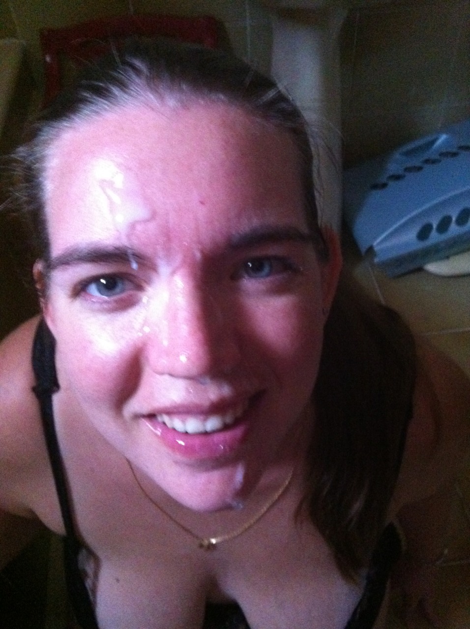 spermafacials:  another hot facial mywifeisagreatslut:  Cum is my life. 