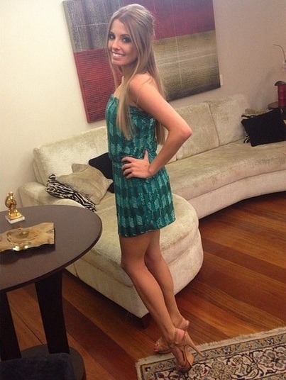 interdevo:  Paola Antonini. Now (on prosthetic leg, bandaged stump) and before accident (on both leg