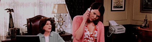 lauren-graham:lorelai gilmore appreciation week #2: favorite relationship ☆ rory and i best friends 