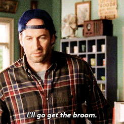 gilmorgirls:  Let’s just go back in there and see if anything’s weird, okay?