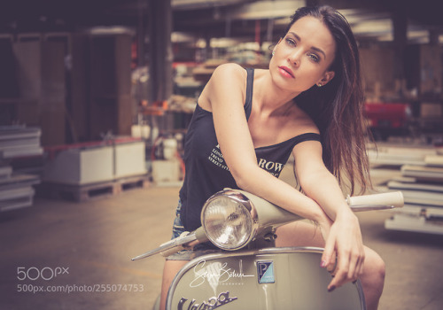 angelina by stijnbohrer