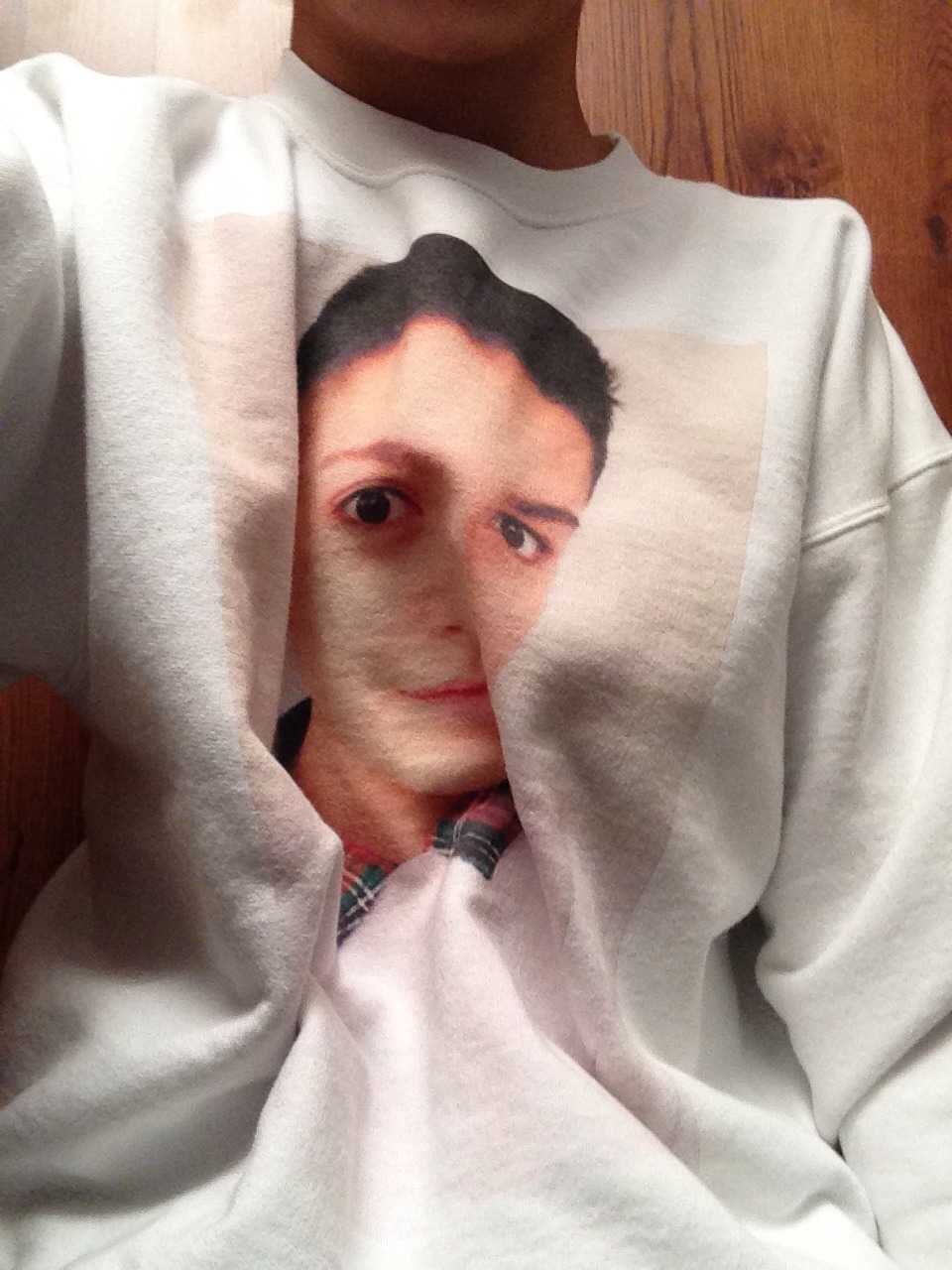 lohanthony:  iwilltwerk4you:  so I have this lohanthony sweater that’s so adorable,