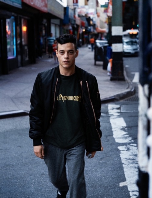 modatrends:Promoting the second season of Mr. Robot, the show’s star, Rami Malek appears in a new ph