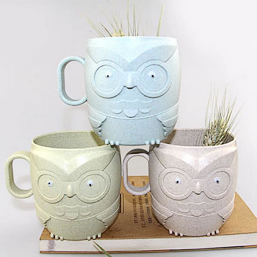 love-tobe-or-nottobe:Cute cartoon cups 001     //     002    //    003004     //     005    //    00