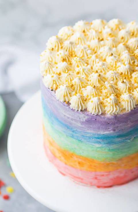 Rainbow Fruity Pebble Cake
