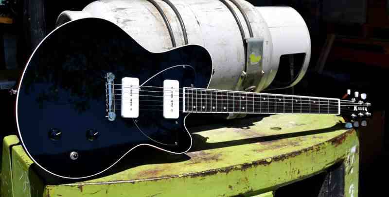 guitarlust:  Kauer Starliner Express. 