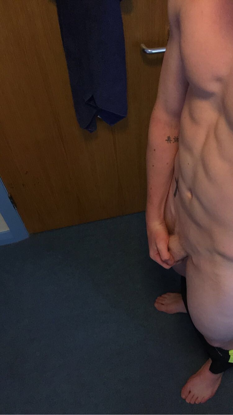 exposedsnapbois:  Footballer 