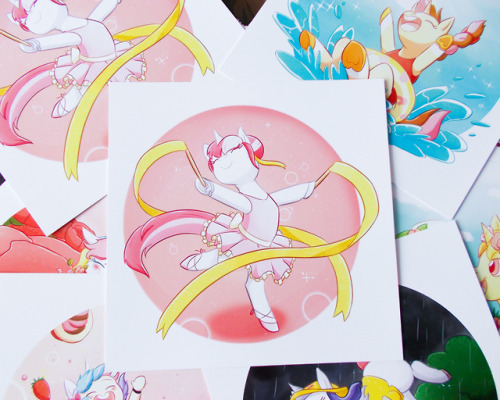 foxhatart:  I got some normal unicorn prints made too! There’s just a few of each one but ther