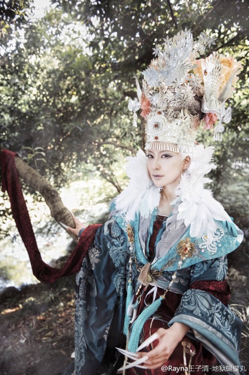 cosplaychina:#幻城#渊祭·莲姬：@Rayna王子清-地狱蝴蝶丸【一切星宿皆由我创造，世间所有恩怨纠葛都是我手下的游戏。】Character：@耀客传媒 Photo