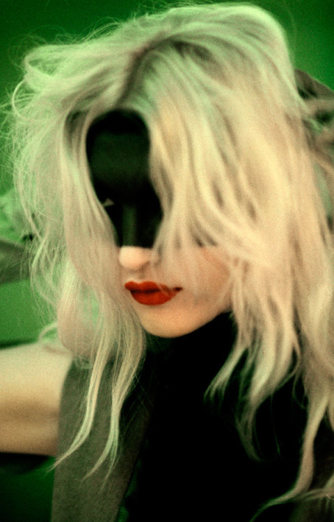 jinxproof:  Margiela F/W 1996-97ph. Ronald Stoops
